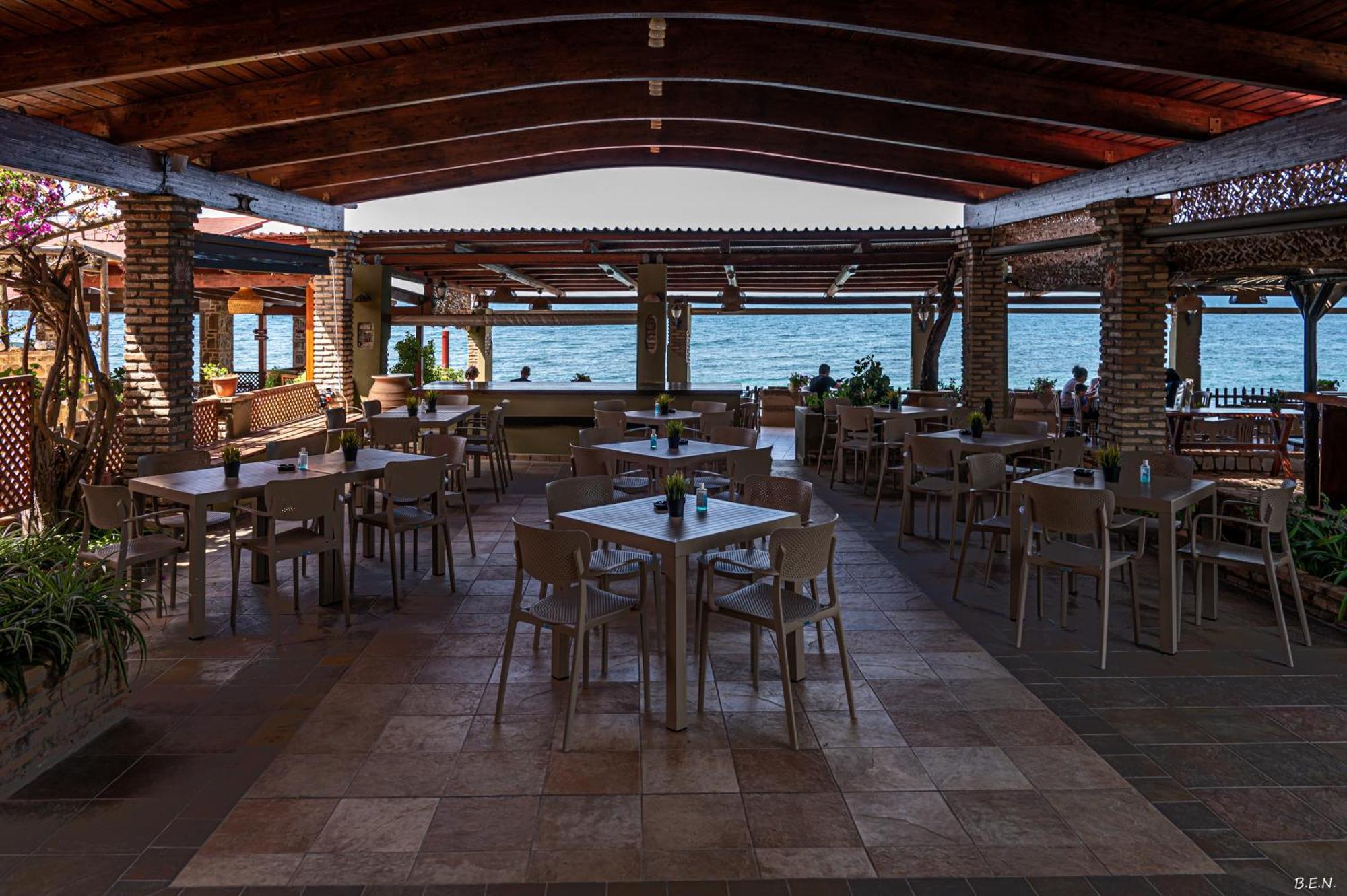 Castella Beach Alissos Dış mekan fotoğraf
