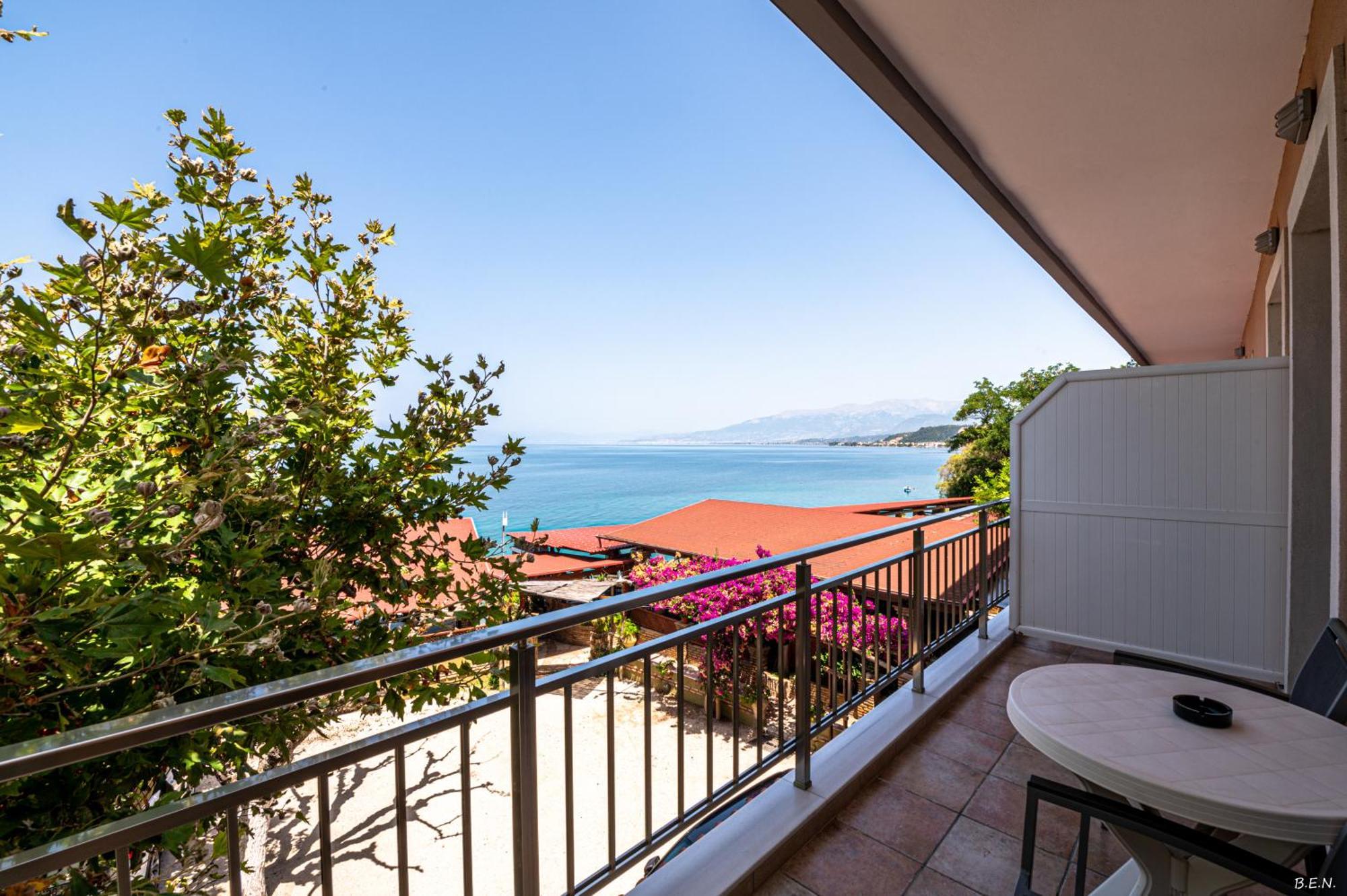 Castella Beach Alissos Dış mekan fotoğraf